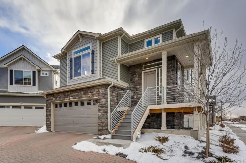 26198 Maple Dr, Aurora CO 80018 exterior