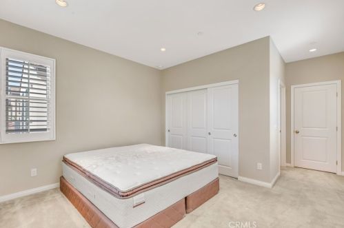 81 Kimbal, Irvine CA  92620 exterior