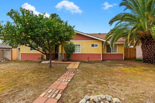 342 8th St, Upland, CA 91786-6507