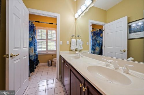 468 State Rd, Princeton NJ  08540-1412 exterior