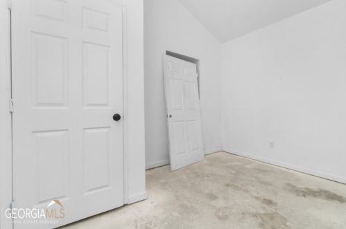 862 Mitchell St, Atlanta GA  30303-3550 exterior