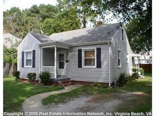 154 Rodman Rd, Norfolk, VA 23503-4725