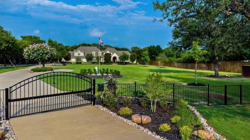 3300 Firewheel Dr, Lewisville, TX 75028-2611