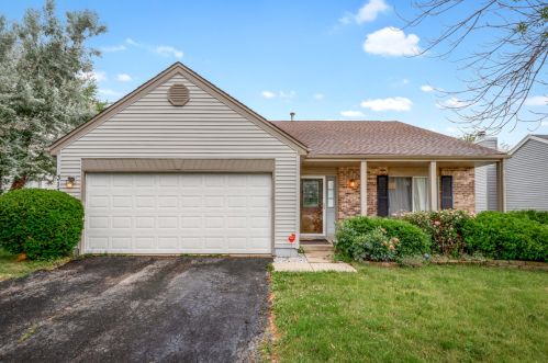 313 Southwood Cir, Streamwood, IL 60107-2247