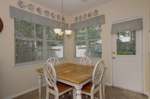 18 Westward Ridge Pl, Conroe TX  77384-5023 exterior