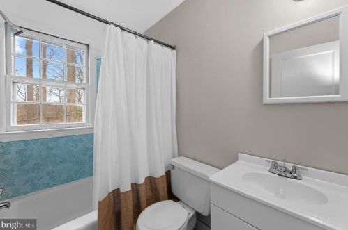 1504 Gridley Ln, Silver Spring MD 20902-3851 exterior