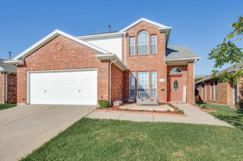 5921 Ash Flat Dr, Fort Worth, TX 76131-2033