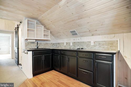 328 Mildred St, Charles Town WV  25414-1834 exterior