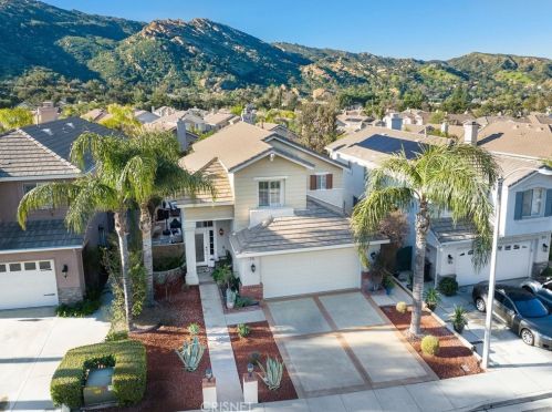 6736 Sandalwood Dr, Simi Valley, CA 93063-5802