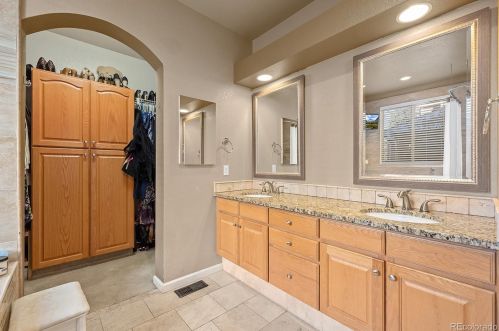 20757 Caley Pl, Aurora CO 80016-3184 exterior