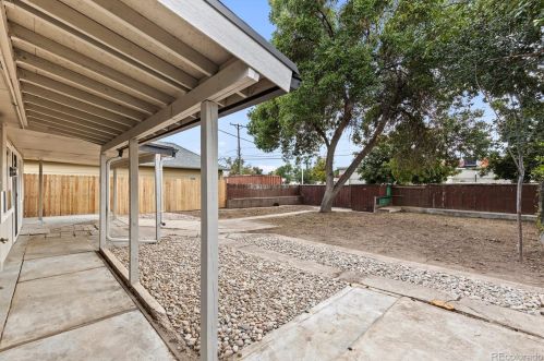 4585 Lincoln St, Englewood CO  80113-5732 exterior