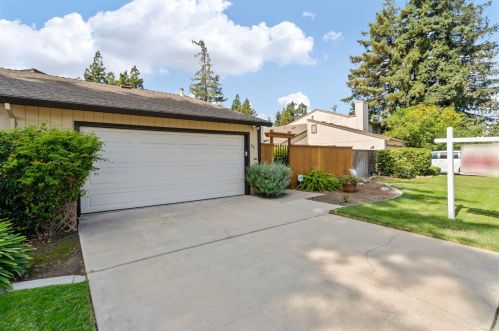 381 Cherry Ln, Manteca, CA 95337-4354