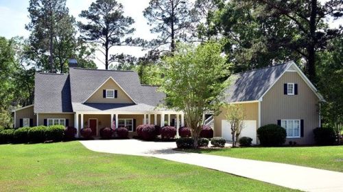 1204 River Pointe Dr, Albany, GA 31701-4768