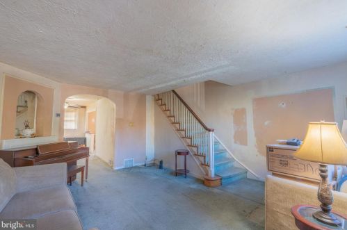 1130 Dorset St, Philadelphia, PA 19150-3117