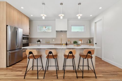 4108 Logan St, Englewood, CO 80113-4727