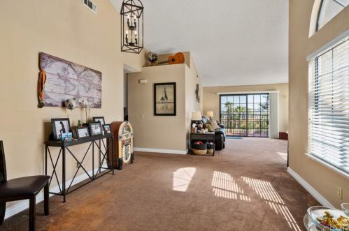 6081 Ladera Ln, Anaheim CA  92807-4847 exterior