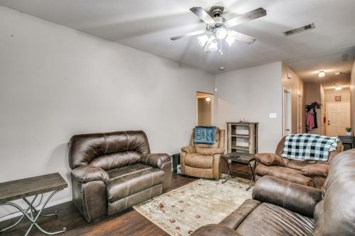 9945 Crystal Vly Way, Dallas TX  75227-5235 exterior