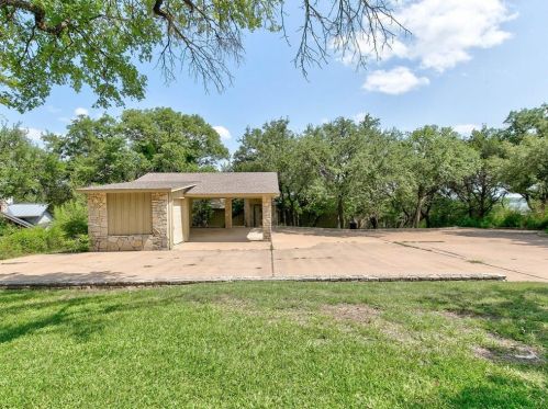 3917 Crescent Dr, Granbury TX  76049-5383 exterior