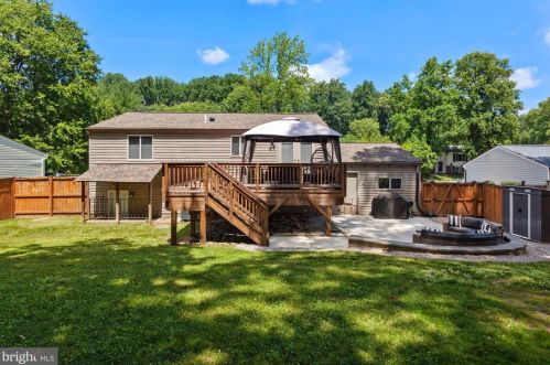 5808 Heming Ave, Springfield VA  22151-2716 exterior