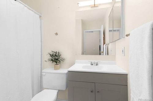 16628 Stanford Pl, Aurora CO 80015-1666 exterior