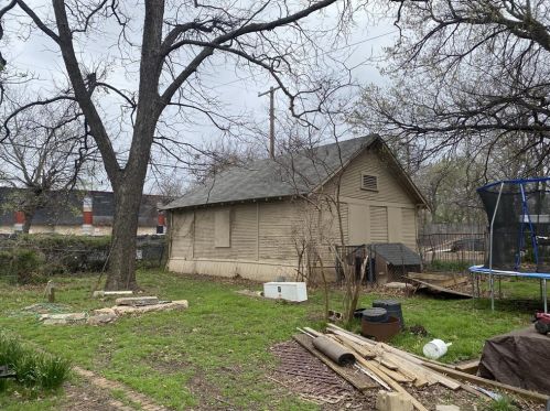 610 9 St, Dallas TX  75208-4901 exterior