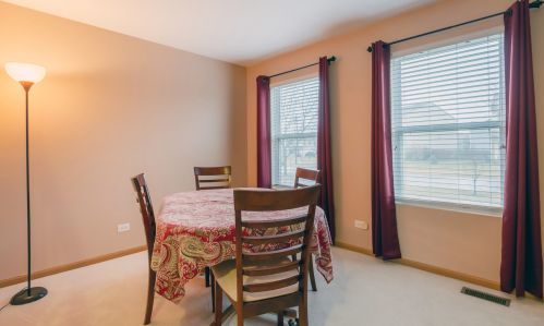 1065 Port Royal Rd, Pingree Grove IL  60140-9197 exterior