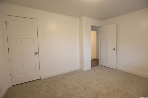 621 Hilo St, Sandy UT 84070-0904 exterior