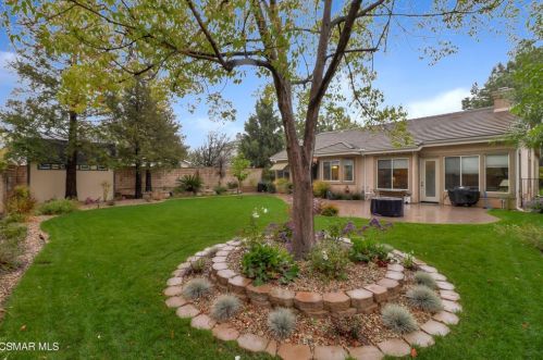 1267 Fitzgerald Rd, Simi Valley CA 93065-4480 exterior