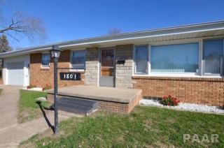 1801 Shore Dr, Pekin, IL 61554-5231