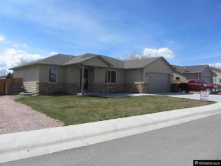 922 Meadowlark Dr, Orin, WY 82633-1901
