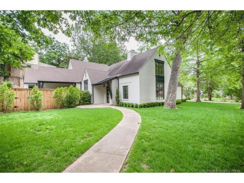 304 29th Pl, Tulsa OK  74114-5205 exterior
