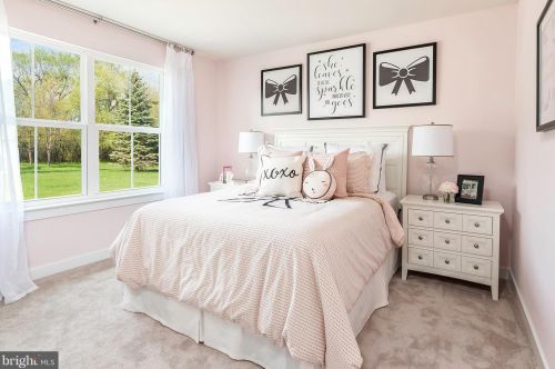 31 Winifred Dr, Hanover PA 17331-9714 exterior