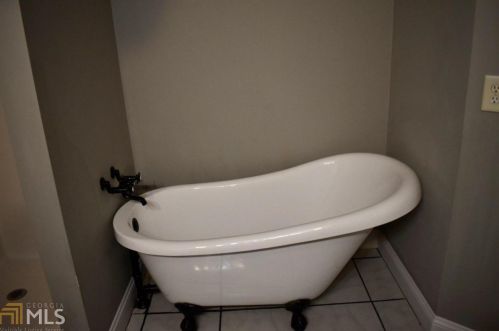 2075 Lebanon Church Rd, Jefferson GA  30549-5947 exterior