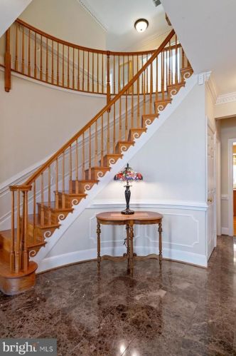 12507 Old Yates Ford Rd, Clifton, VA 20124-2027