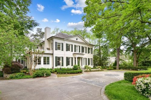62 Brookhaven Dr, Atlanta GA  30319-1143 exterior