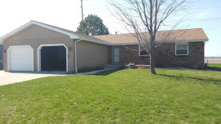 104 Delane Dr, Heyworth, IL 61745-9317