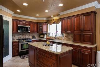 142 Camphor St, Anaheim, CA 92805-4139