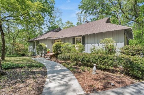 3890 Cherokee Frd, Gainesville, GA 30506-3078