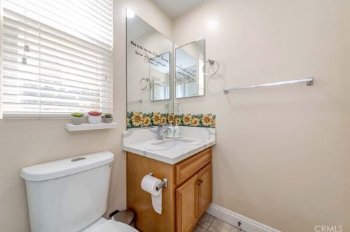 9 Carmichael, Irvine CA  92602-0939 exterior