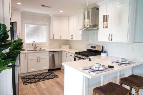 14412 Cordary Ave, Hawthorne CA  90250-8340 exterior