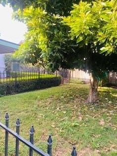 2712 Del Rio Dr, Stockton, CA 95204-1428