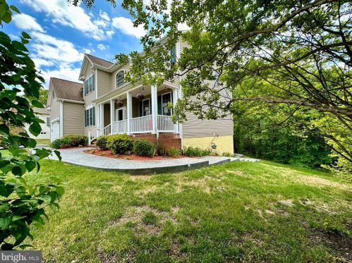 123 Walnut Farms Pkwy, Fredericksburg, VA 22405-2151