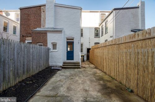 220 Liberty St, Lancaster PA  17602-1934 exterior