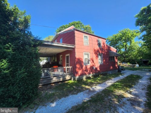 6817 Brown St, Port Norris, NJ 08349-3209