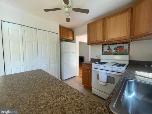 8701 Parliament Dr, Springfield VA  22151-1224 exterior