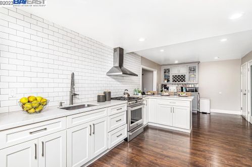 5512 Berwind Ave, Livermore, CA 94551-5702