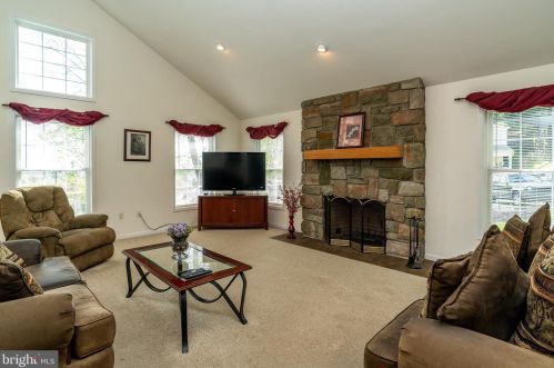 1674 Stony Battery Rd, Lancaster PA  17601-1287 exterior