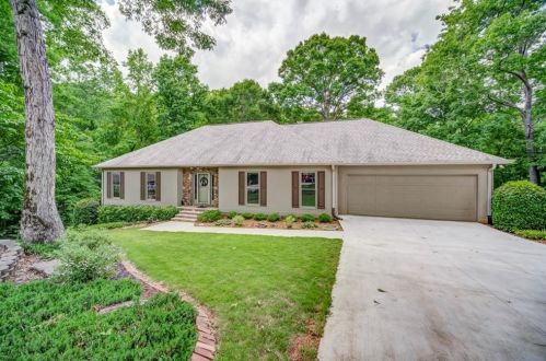 4740 Walnut Bend Dr, Gainesville, GA 30507-8880