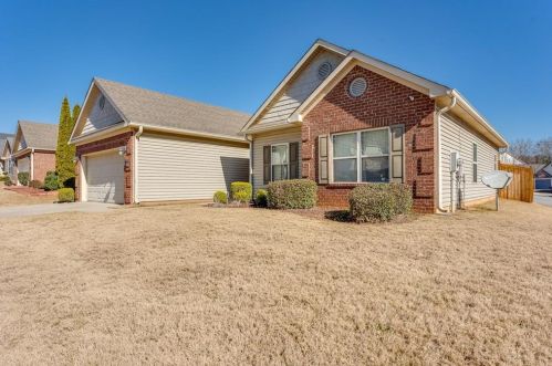 4897 Summersun Dr, Morrow, GA 30260-3714