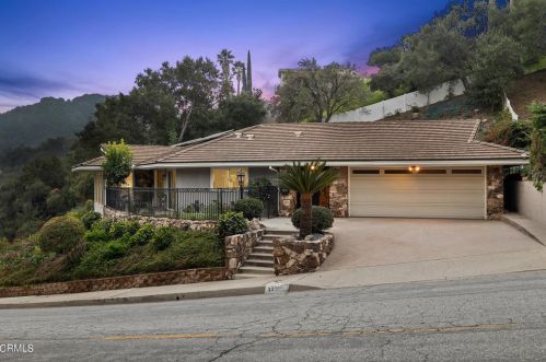 3333 Country Club Dr, Glendale CA  91208-1717 exterior
